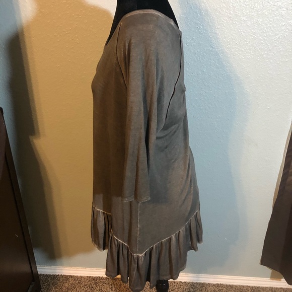 New Danielle Drop Waist Oil Dye Exposed Seam Top - Picture 3 of 9